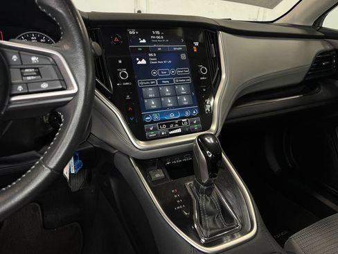 Used 2023 Subaru Outback Premium AWD/4WD image 18