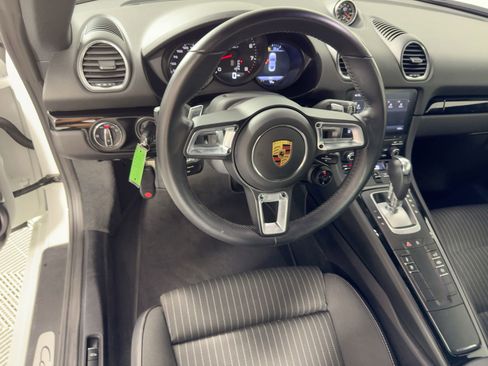 Certified 2020 Porsche 718 Cayman T image 16