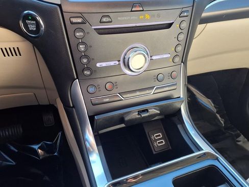 Used 2019 Ford Edge Titanium w/ Equipment Group 301A image 9