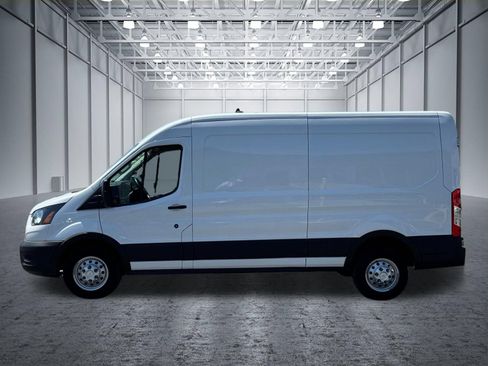 Used 2023 Ford Transit 250 Medium Roof AWD image 10