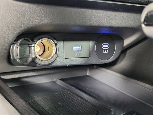 Used 2025 Hyundai Elantra Sport image 26