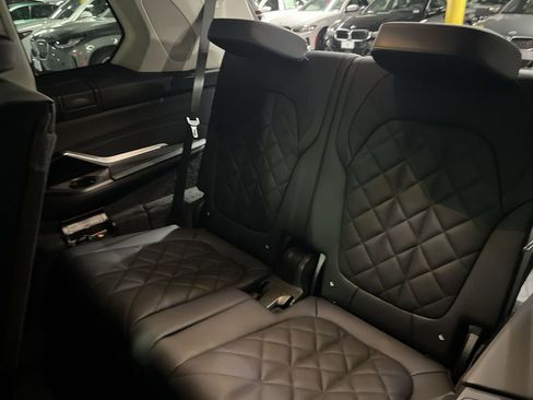Used 2026 BMW X7 xDrive40i image 24