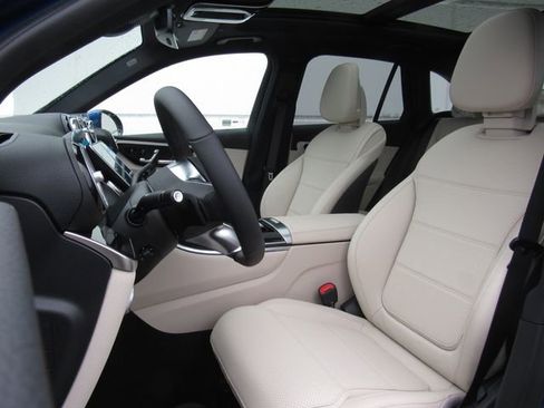 New 2026 Mercedes-Benz GLC 300 4MATIC image 10