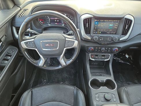 Used 2022 GMC Terrain SLT FWD image 18