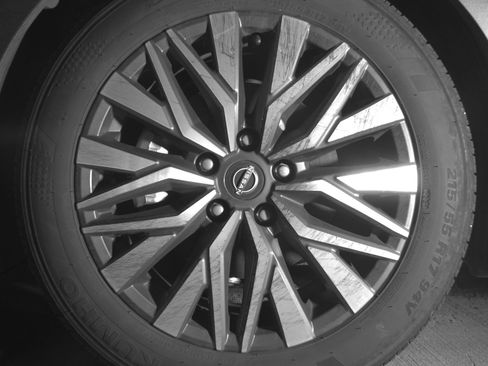 Used 2025 Nissan Altima 2.5 SV image 12