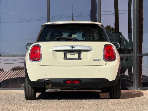 Used 2015 MINI Cooper 2-Door Hardtop image 11
