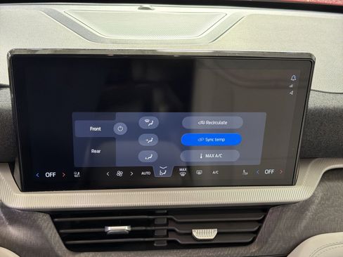 New 2026 Ford Explorer Platinum image 20