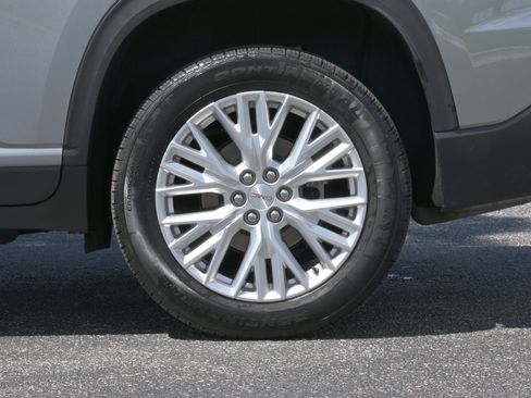Used 2024 GMC Acadia Elevation w/ Luxury Package FWD image 35