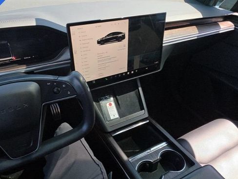 Used 2023 Tesla Model X AWD/4WD image 8