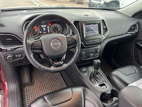 Certified 2020 Jeep Cherokee Latitude Plus image 8