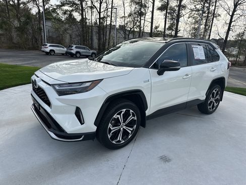 Used 2022 Toyota RAV4 XSE w/ Premium Package image 5