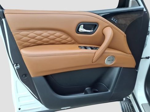 Certified 2023 INFINITI QX80 Sensory w/ Cargo Package AWD/4WD image 10