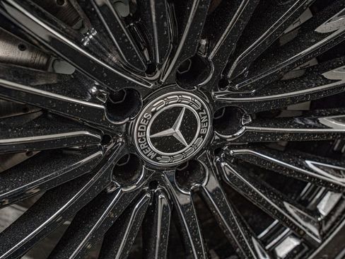 New 2026 Mercedes-Benz GLC 300 4MATIC image 11