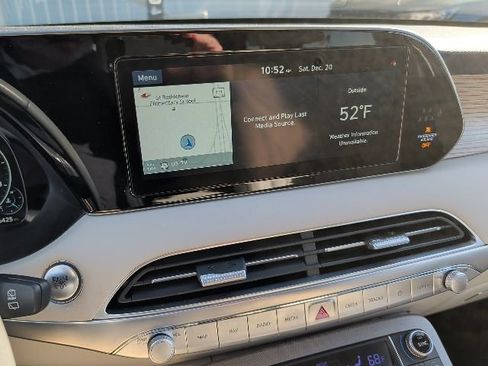 Used 2021 Hyundai Palisade Limited image 11