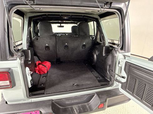 Used 2023 Jeep Wrangler Sahara image 24