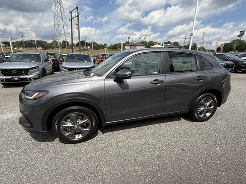 New 2026 Honda HR-V LX image 6