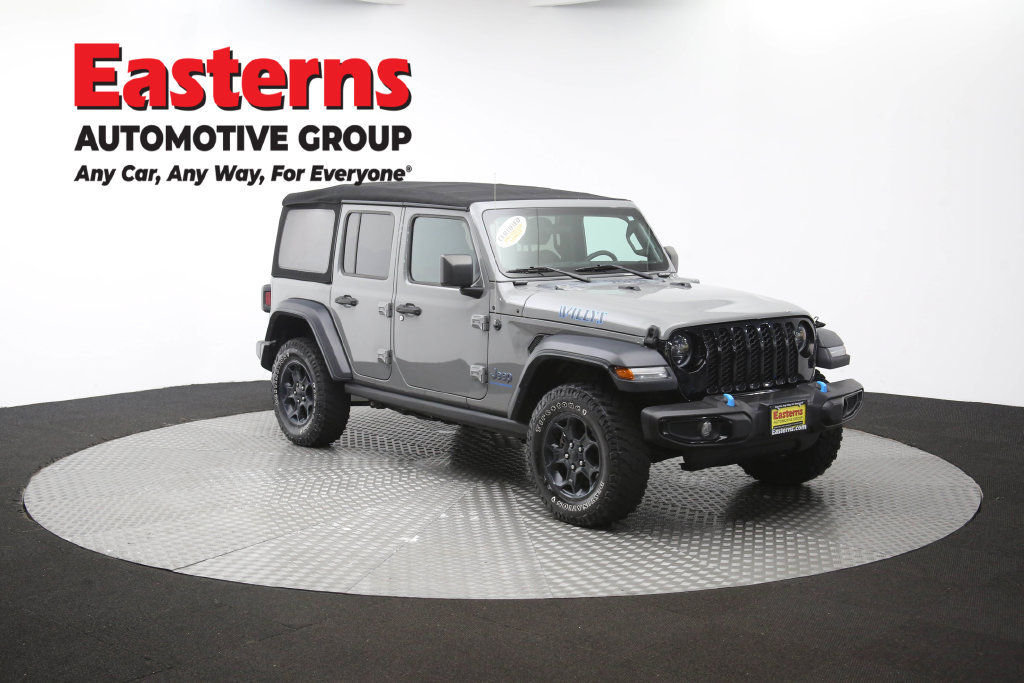 Used 2023 Jeep Wrangler Unlimited w/ Cold Weather Group AWD/4WD image 52