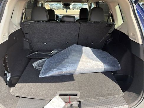 Certified 2023 Nissan Rogue SV w/ SV Premium B Package image 6