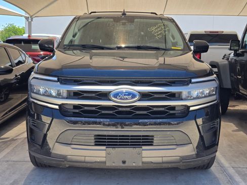 Used 2024 Ford Expedition XLT AWD/4WD image 2