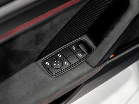 Used 2022 Porsche 911 Targa 4 GTS image 38