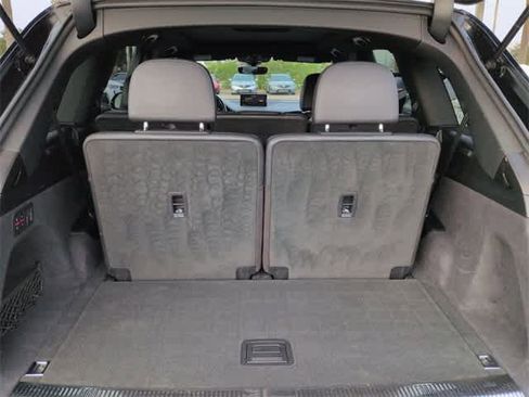 Used 2019 Audi Q7 3.0T Prestige w/ Prestige Package image 37