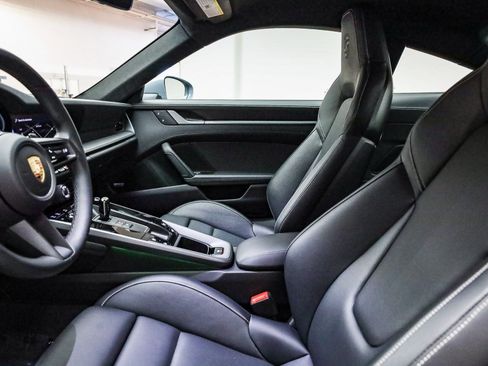 Used 2024 Porsche 911 Carrera 4S image 21