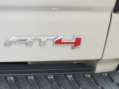 New 2026 GMC Sierra 1500 AT4 w/ AT4 Premium Package AWD/4WD image 20