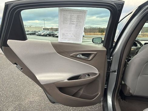Used 2024 Chevrolet Malibu LT image 21
