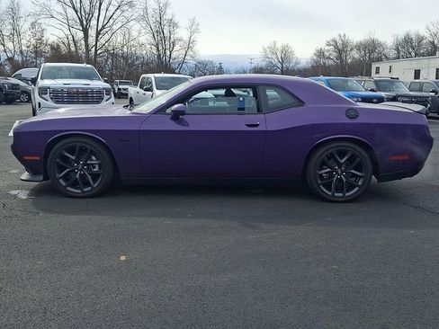 Used 2023 Dodge Challenger R/T w/ Plus Package image 5
