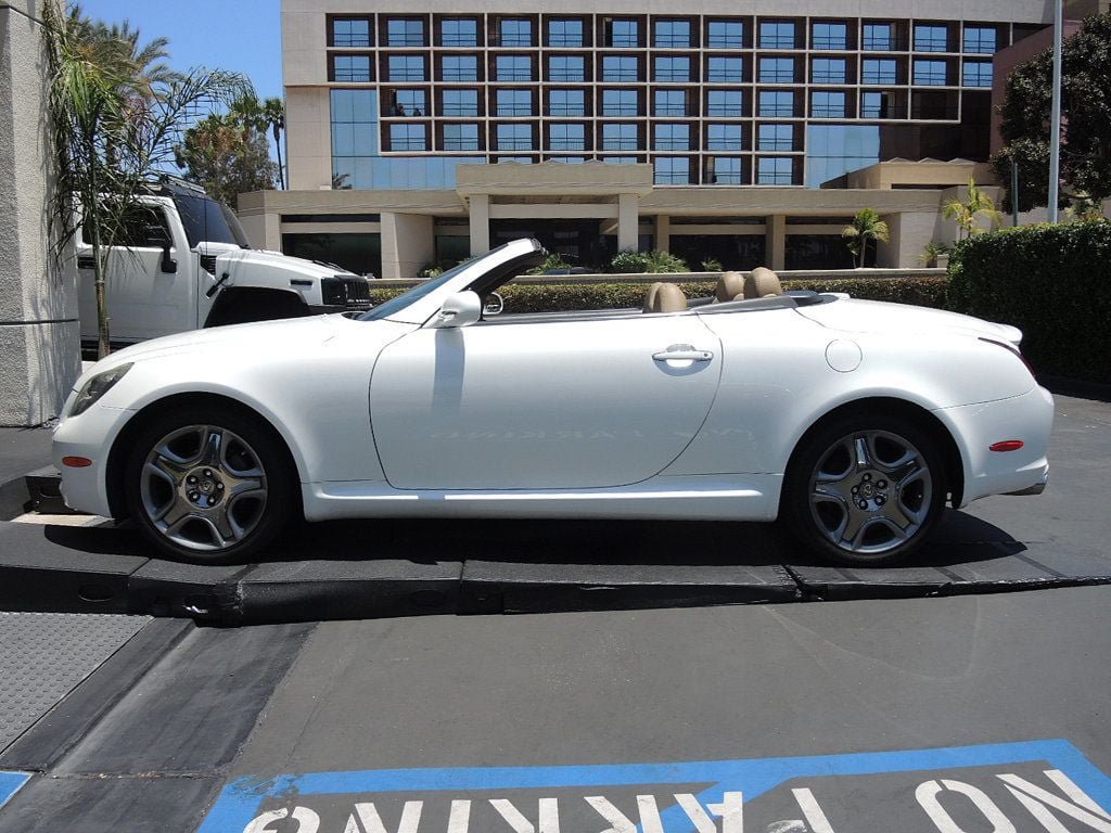 Used 2005 Lexus SC 430 Convertible w/ Preferred Accessory Pkg RWD image 6