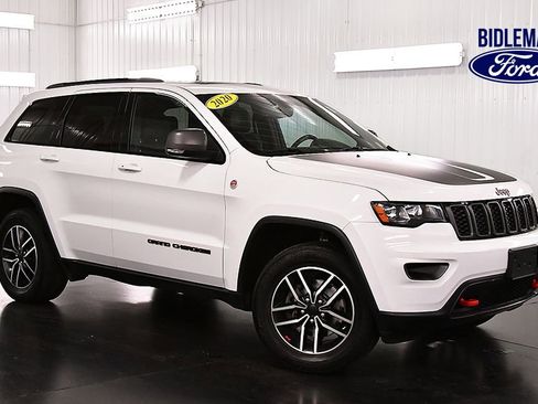 Used 2020 Jeep Grand Cherokee Trailhawk AWD/4WD image 1