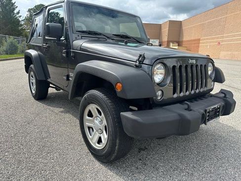 Used 2017 Jeep Wrangler Sport image 3