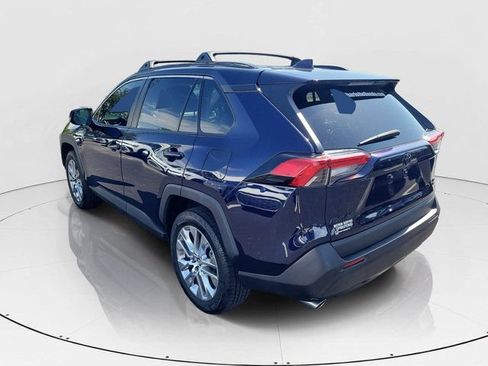 Used 2019 Toyota RAV4 XLE Premium w/ Cold Weather Package AWD/4WD image 32