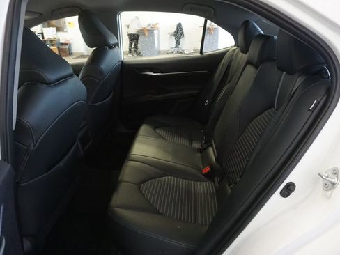 Used 2023 Toyota Camry SE image 17