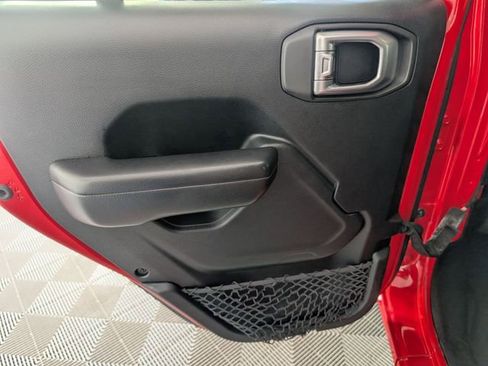 Used 2020 Jeep Wrangler Unlimited Sport image 25