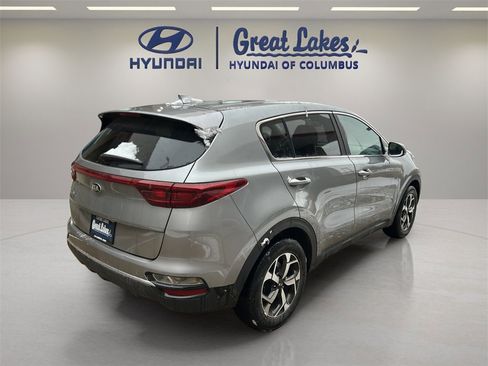 Used 2022 Kia Sportage LX image 5