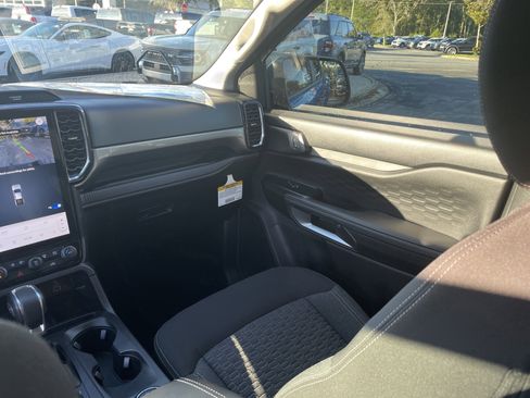 New 2025 Ford Ranger XLT w/ Equipment Group 301A High image 32