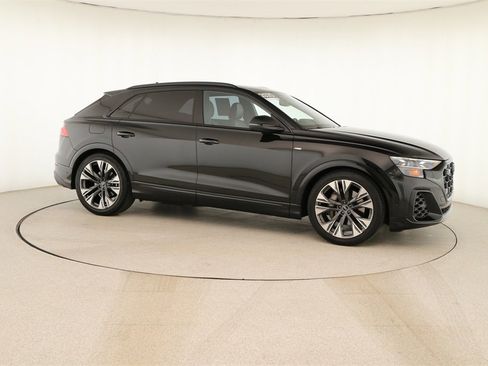 Certified 2025 Audi Q8 Prestige w/ Prestige Package image 9