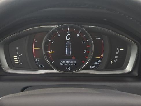 Used 2016 Volvo XC60 T6 w/ Proximity Package image 29