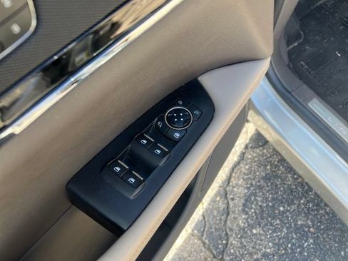 Certified 2023 Lincoln Nautilus Reserve AWD/4WD image 16