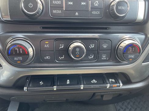 Used 2018 Chevrolet Silverado 1500 LT w/ All Star Edition image 19