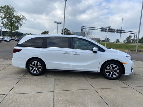 New 2026 Honda Odyssey EX-L image 12