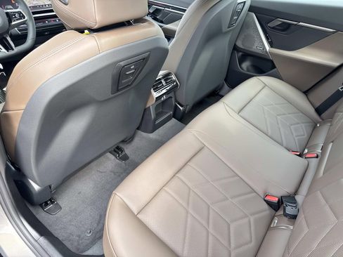 New 2026 BMW 550e xDrive image 15