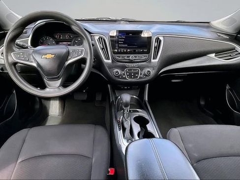 Used 2023 Chevrolet Malibu LT image 7