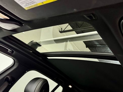 Used 2023 BMW X5 xDrive40i w/ Premium Package image 6