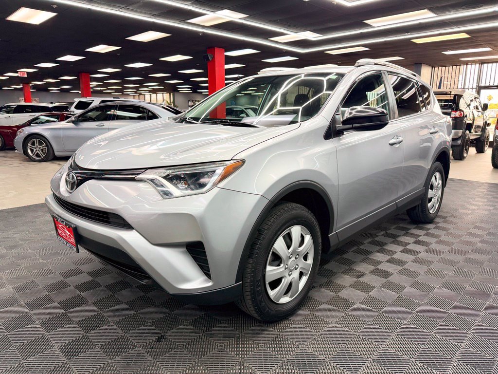 Used 2016 Toyota RAV4 LE FWD image 7