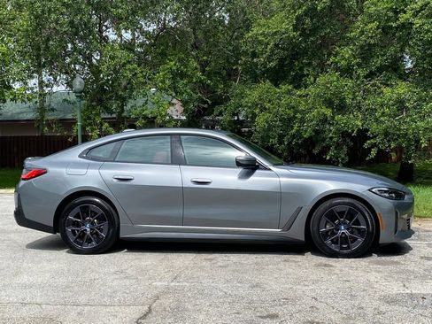Used 2023 BMW i4 eDrive40 w/ Premium Package RWD image 9