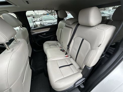 Certified 2025 MAZDA CX-90 3.3 Turbo w/ Preferred Package image 23