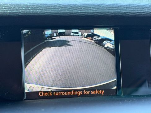 Used 2011 Toyota Sienna XLE AWD/4WD image 22