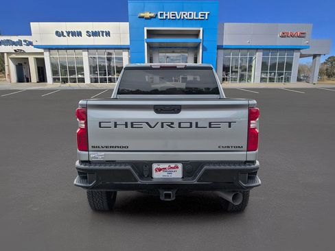 Certified 2024 Chevrolet Silverado 2500 Custom w/ Custom Value Package image 9